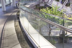 Tempered,Glass,Of,Walk,Way,Balcony,With,Stainless,Steel,Handrail